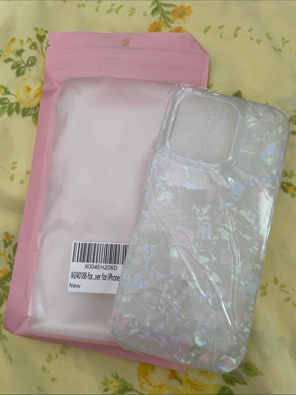 New iridescent IPhone 16 pro phone case